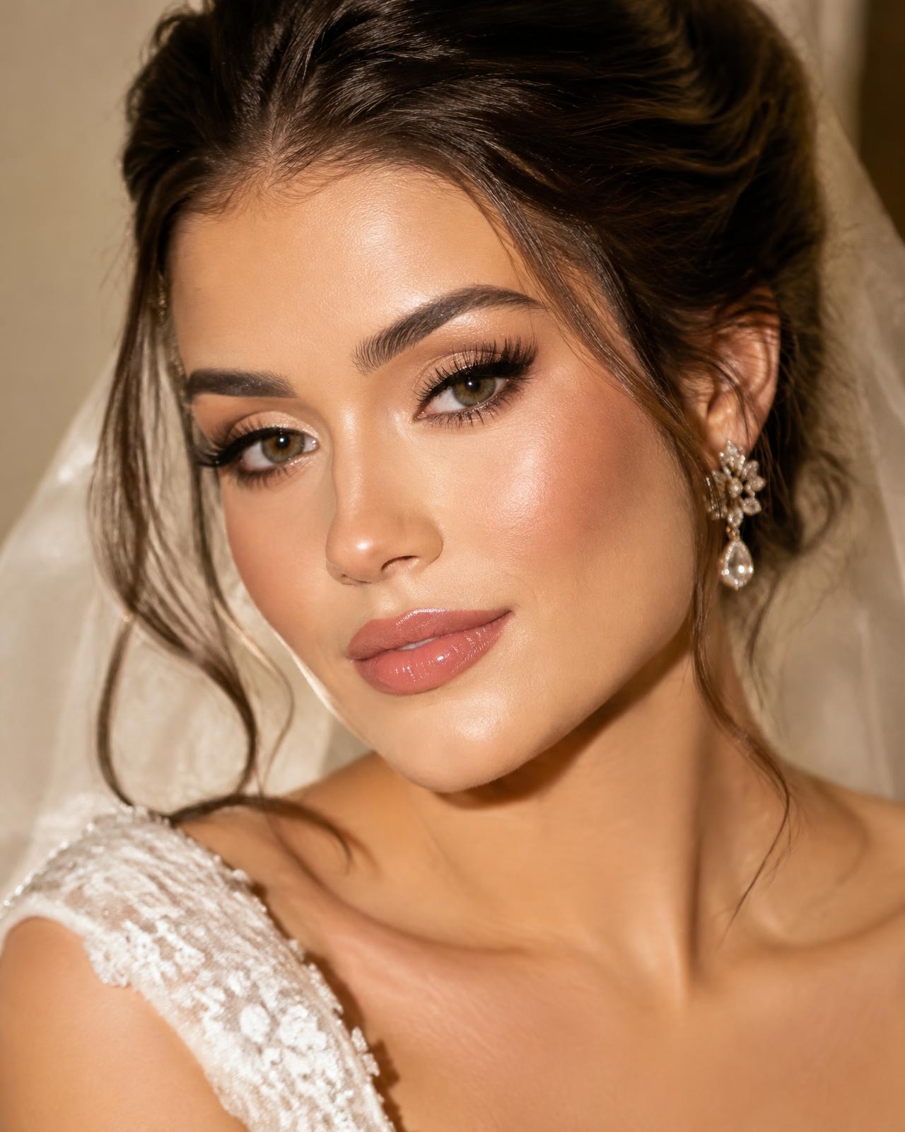 Glowing bridal makeup by Emzy